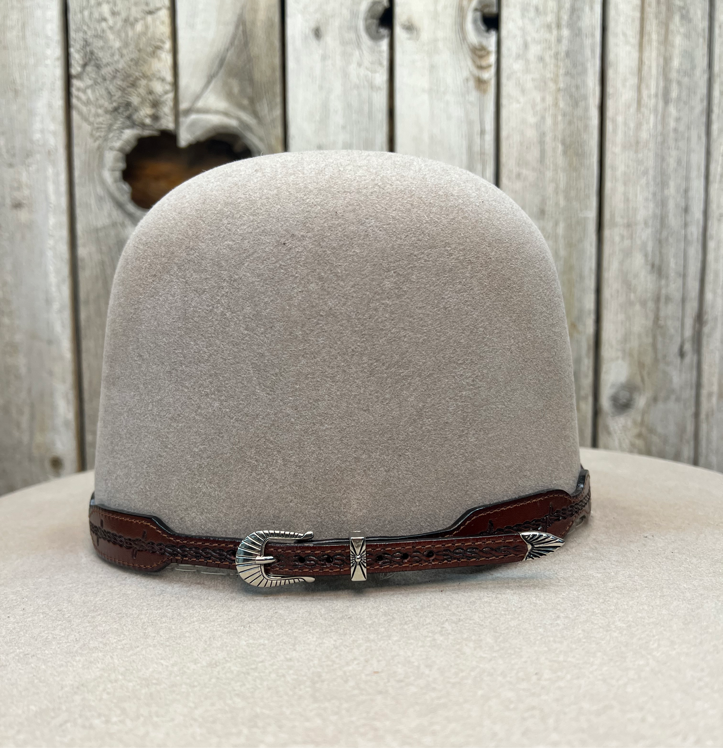 Hatband | 1/2" Brown Leather Carved Barbed Wire