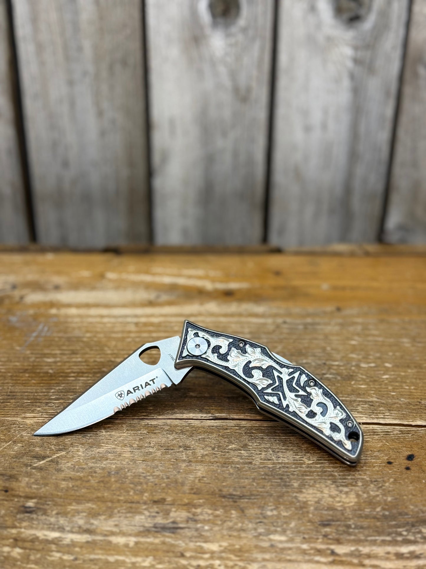 Ariat Folding Knife Hybrid Blade | Medium