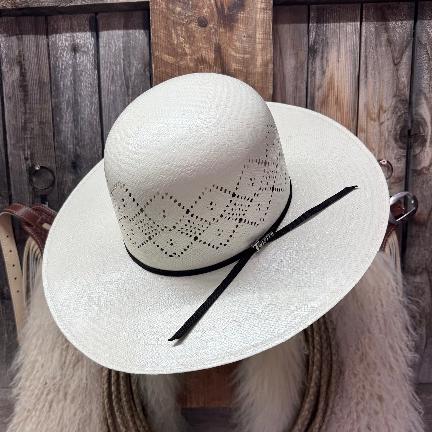 Twister straw weave hat