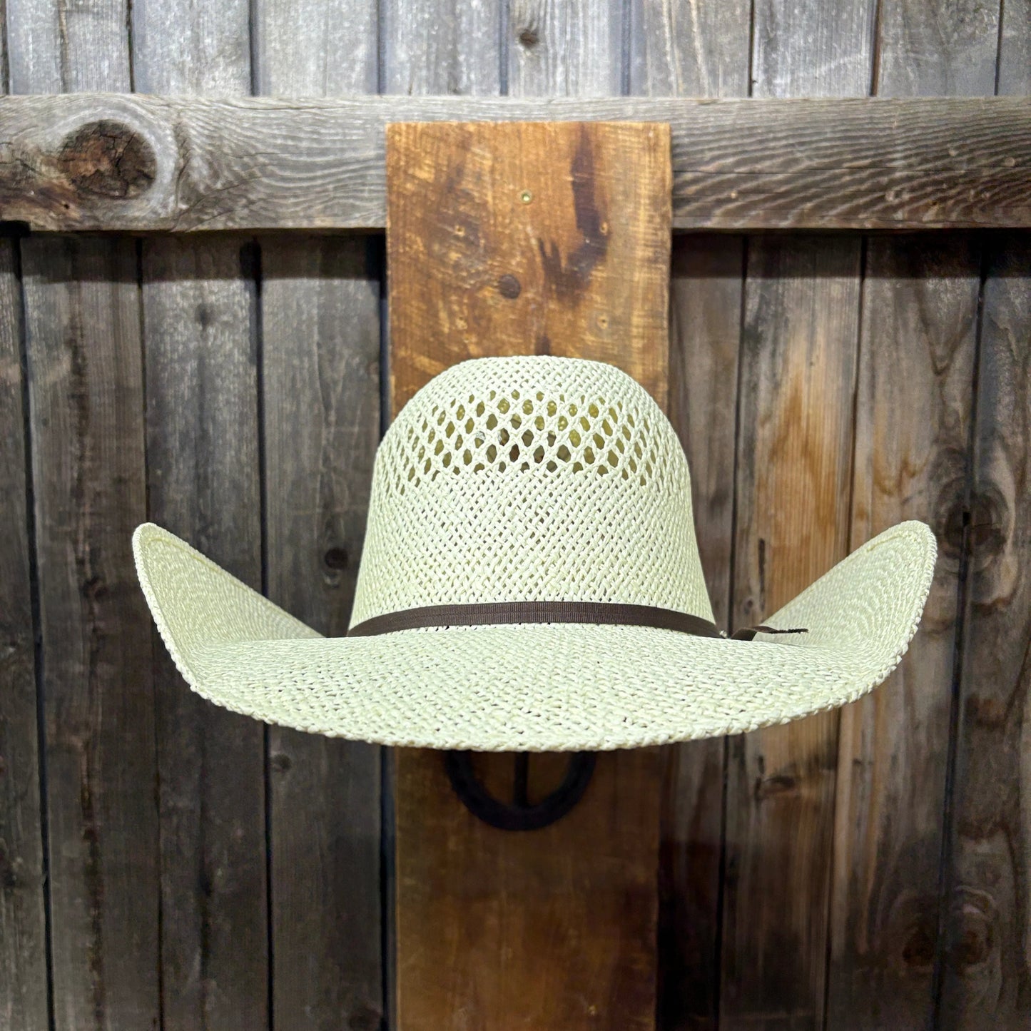 Twister White Twisted Weave 4 1/2" Brim ***SALE***