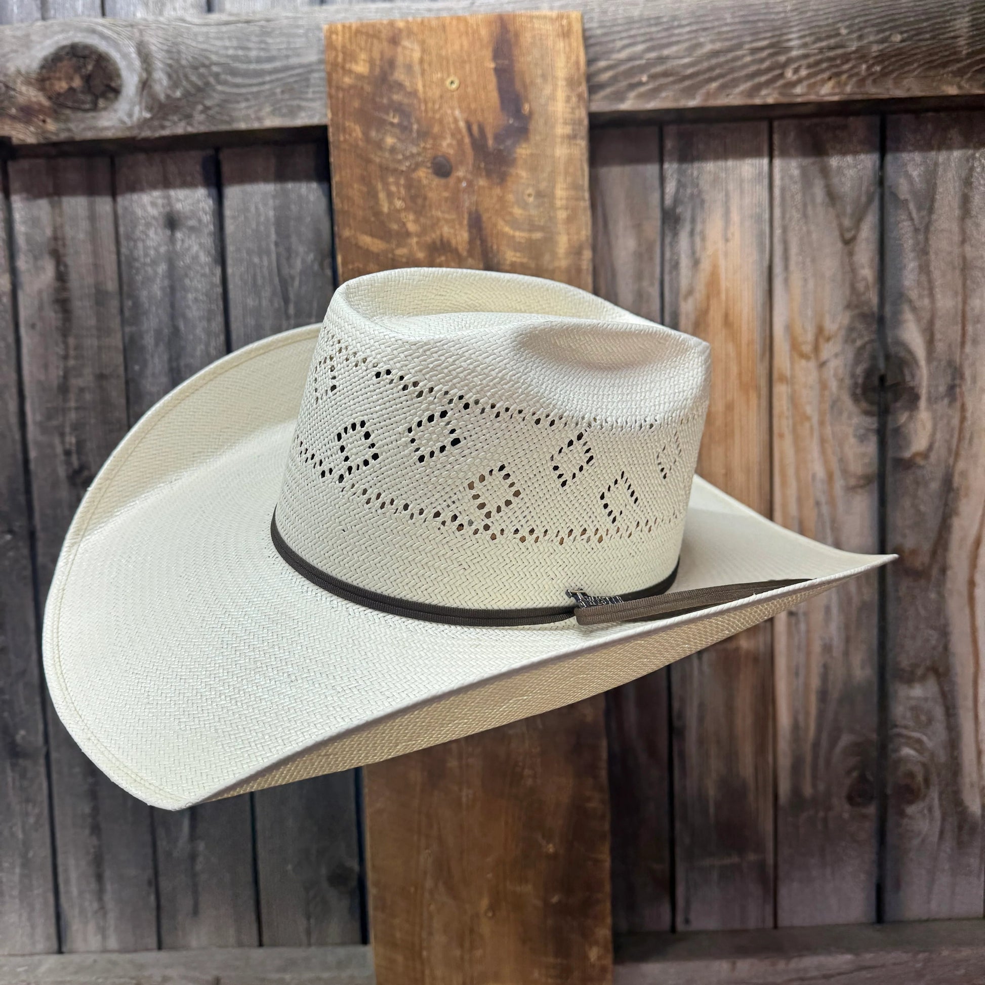 Twister 30X Shantung Multi Diamond 4 1/4" Brim