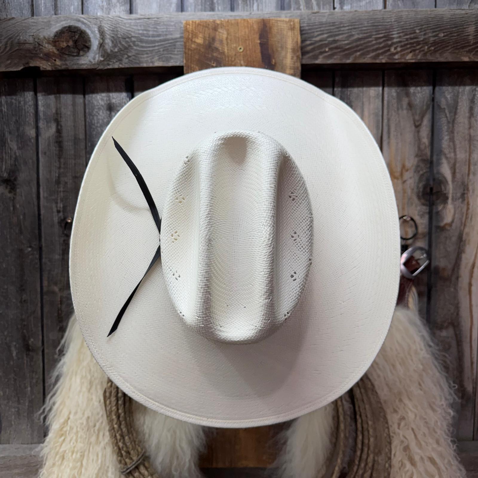 Upper view of cattle man crown 