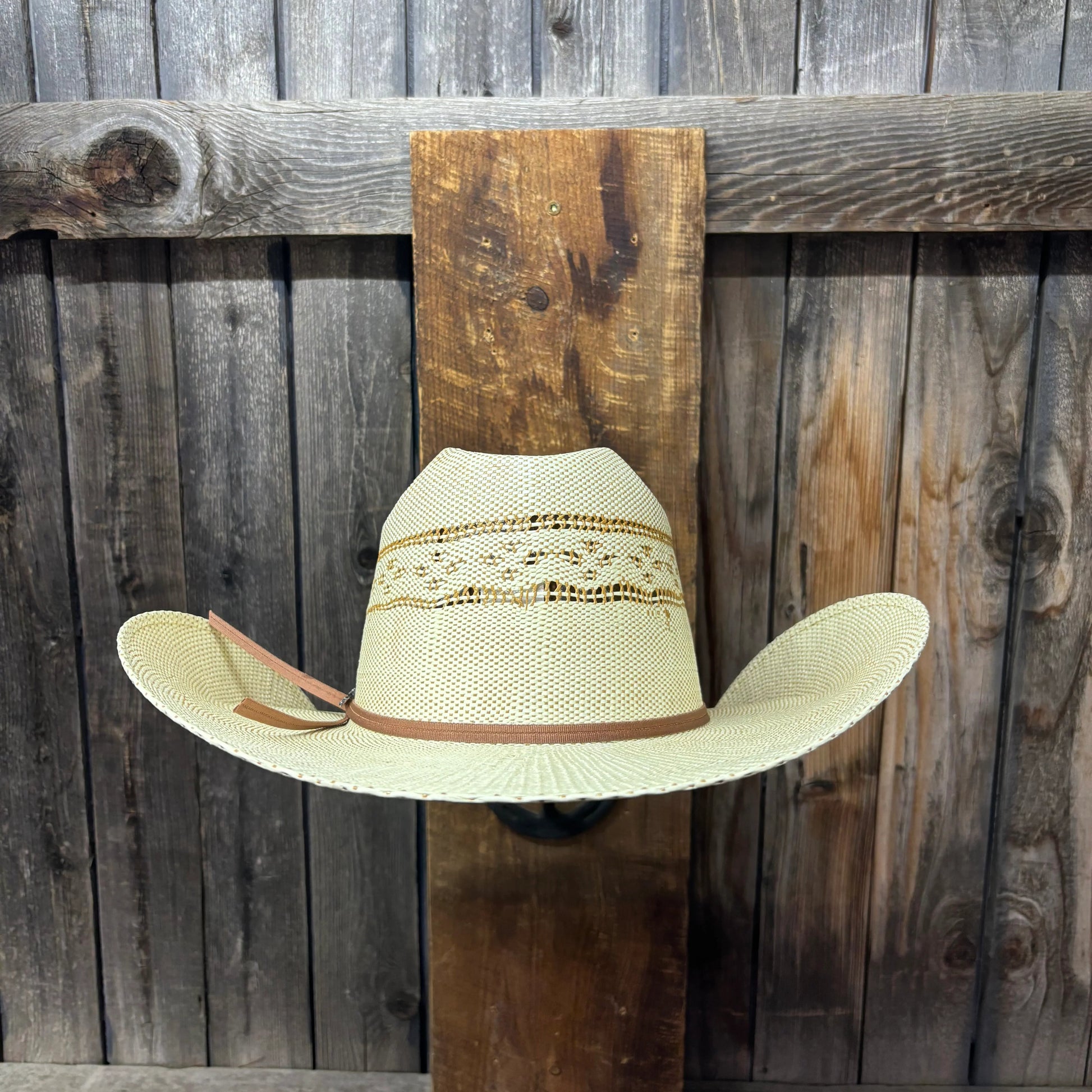 Twister Rowdy Bangora 4 1/2" Brim *ON SALE-NOT ELIGIBLE FOR EXCHANGE OR REFUND*