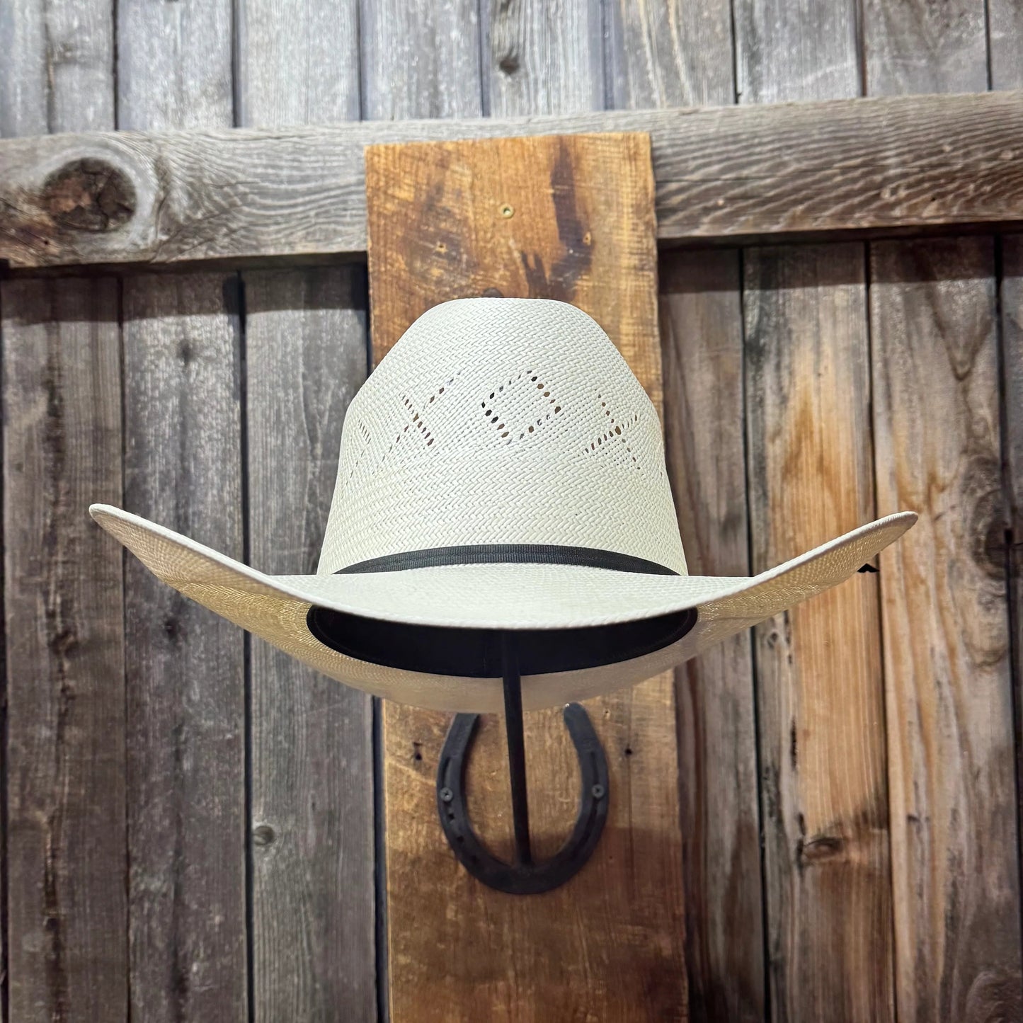 Twister Diamond X 4" Brim