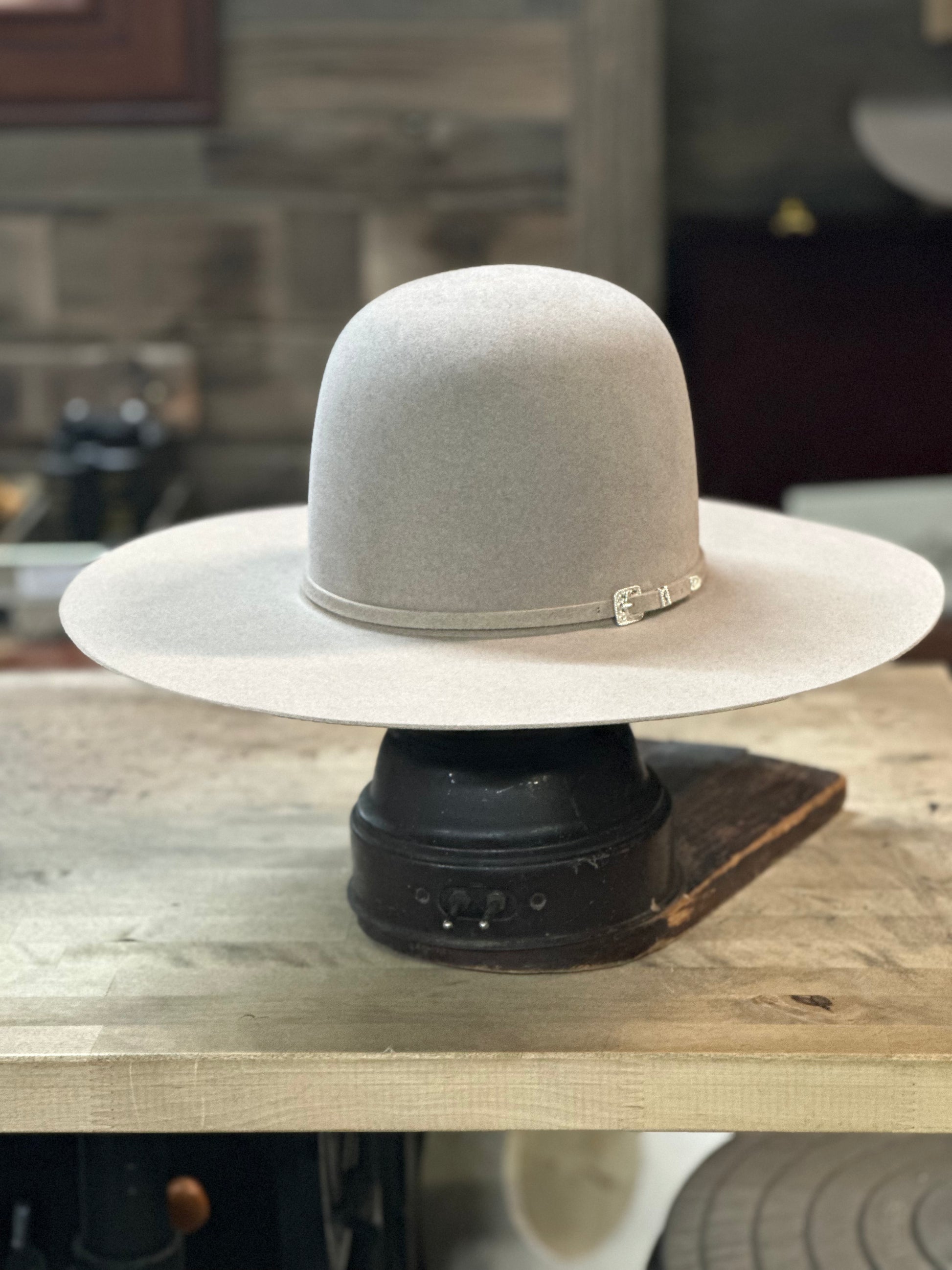 4 inch online brim cowboy hat