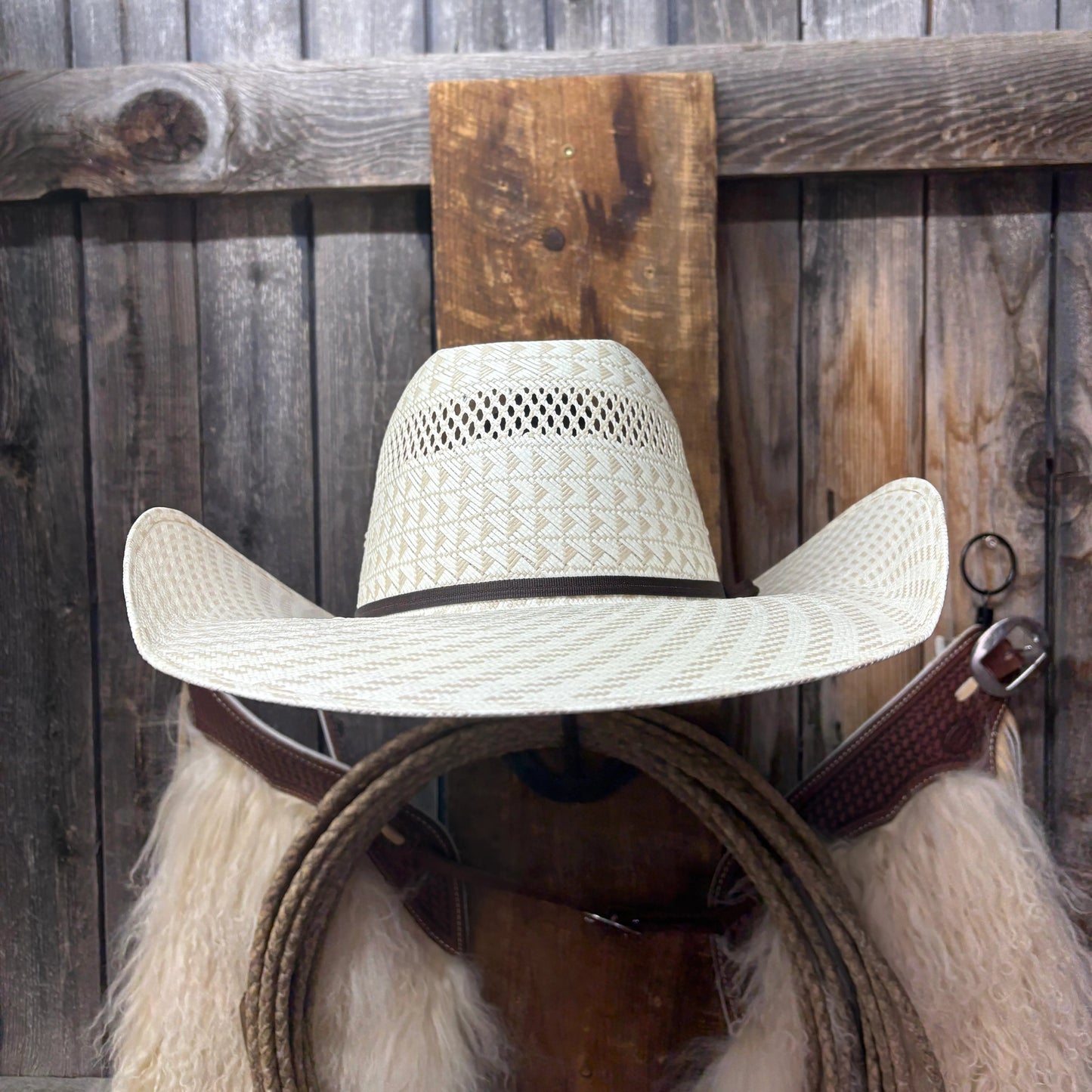 Twister Go Time 4 1/2" Brim
