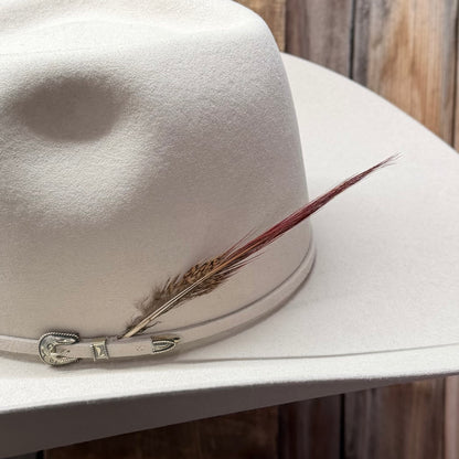 Feather Pointer Red Brown Tip