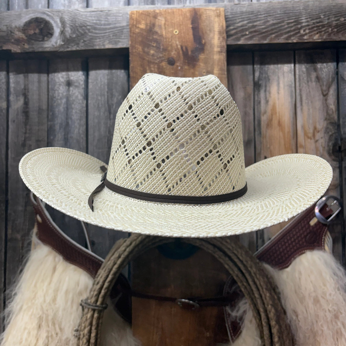 Twister Beehive 3 3/4" Brim Shorty *ON SALE-NOT ELIGIBLE FOR EXCHANGE OR REFUND*