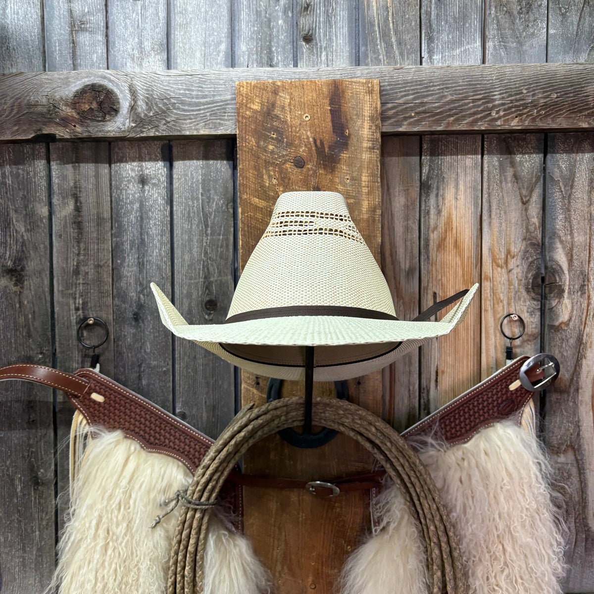 Twister Tan Bangora  3 1/2" Brim Shorty