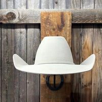 Wide Cattleman - Front View