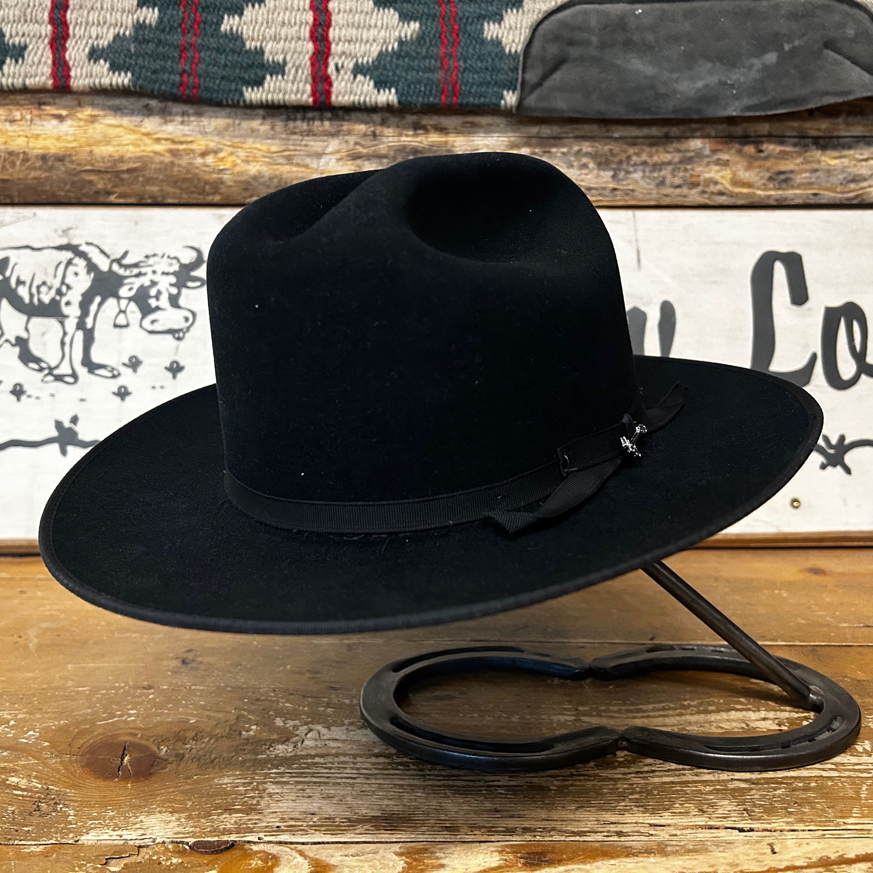 Black open hot sale road hat